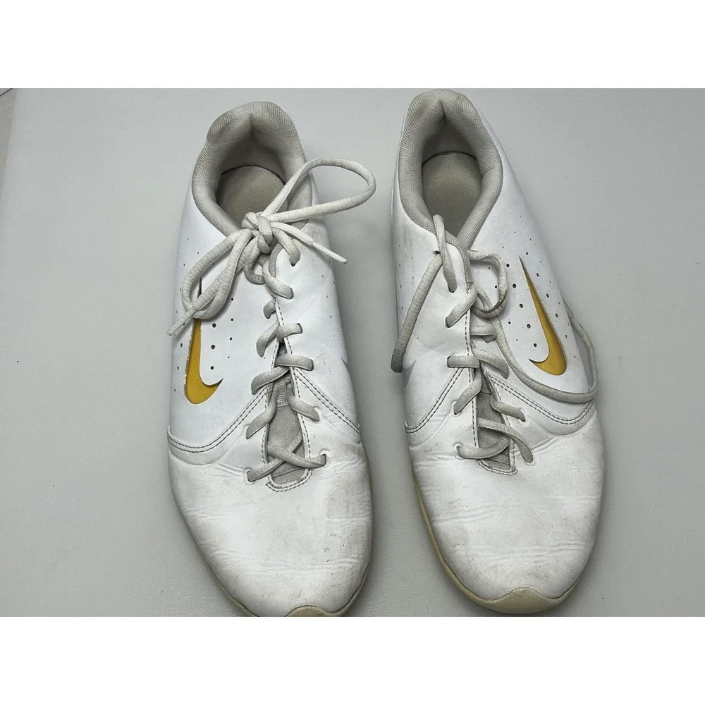 Nike Cheer Dance Shoes Womens Size 10 White Gold Training Sneakers‎ 647937-100